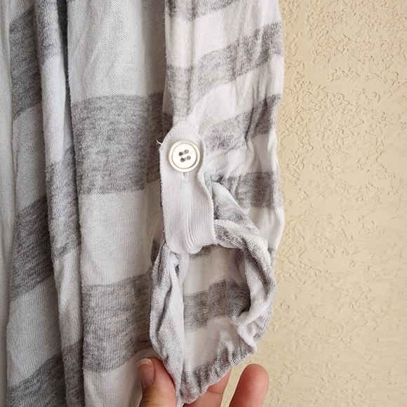 Express Gray and White Striped Knit Cardigan Size M - Picture 7 of 13